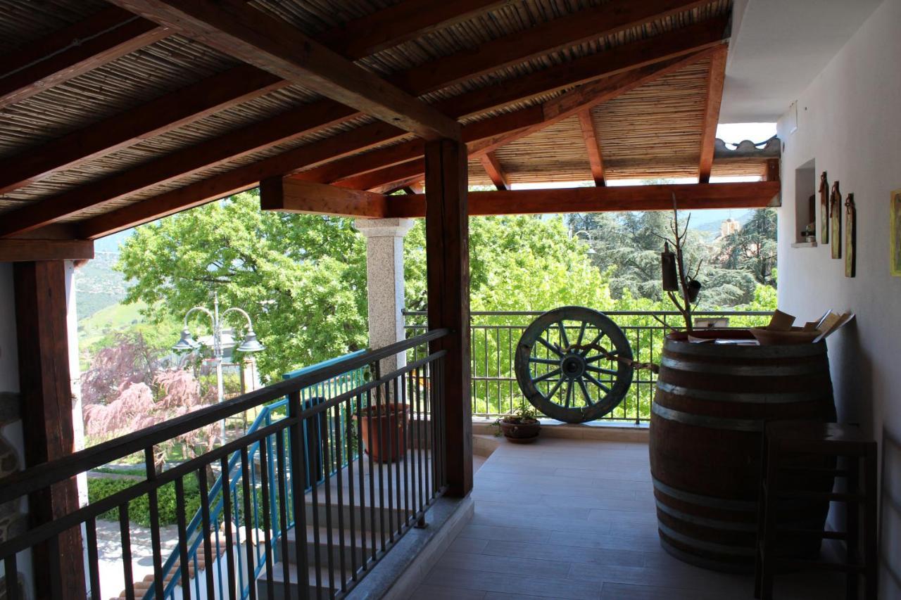 Bed And Breakfast Murales Orgosolo Buitenkant foto