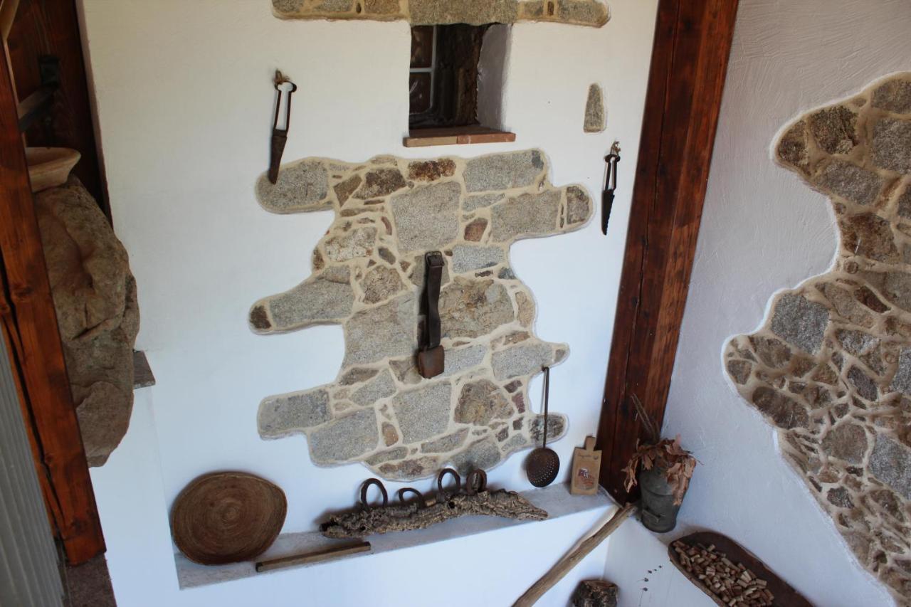 Bed And Breakfast Murales Orgosolo Buitenkant foto