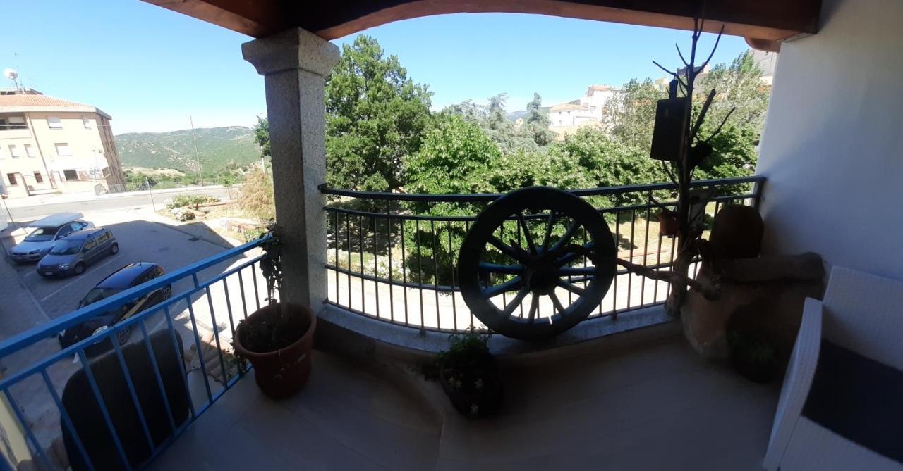 Bed And Breakfast Murales Orgosolo Buitenkant foto
