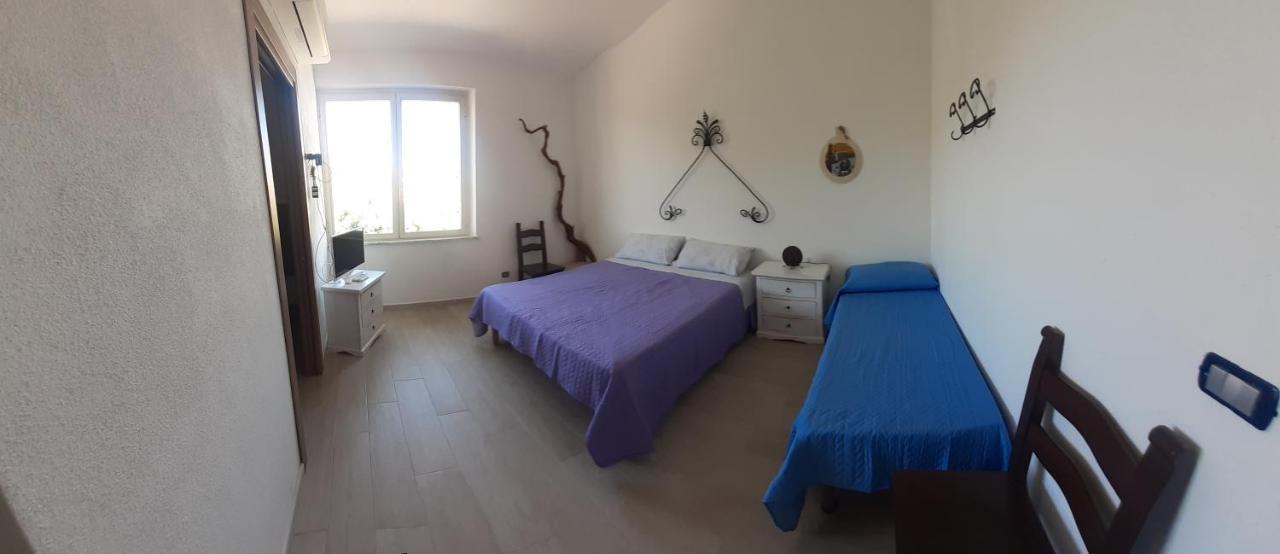 Bed And Breakfast Murales Orgosolo Buitenkant foto