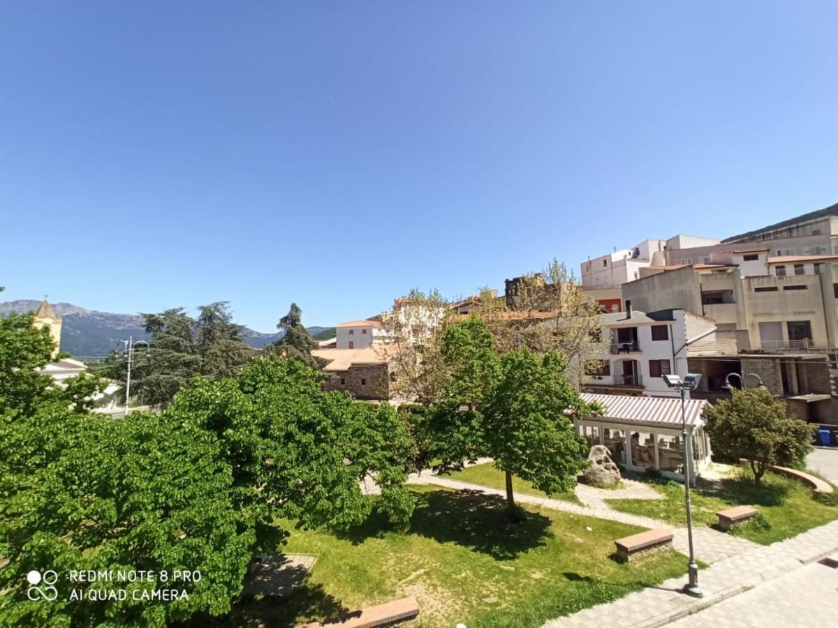 Bed And Breakfast Murales Orgosolo Buitenkant foto