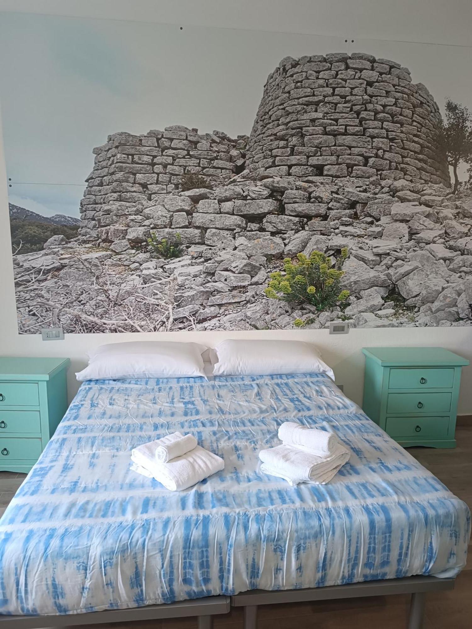Bed And Breakfast Murales Orgosolo Buitenkant foto